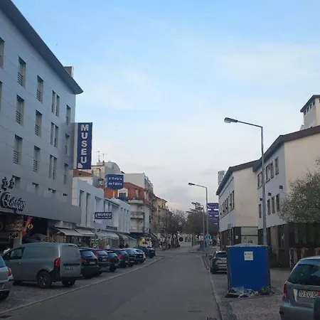 Golden House * Φάτιμα