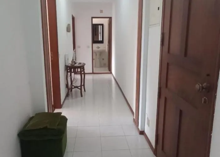 Golden House * Fátima